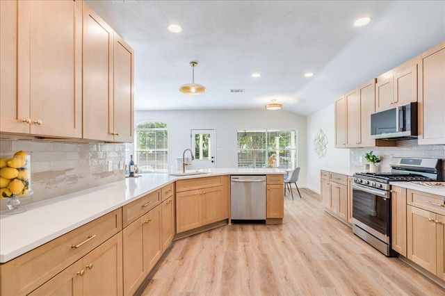 4504 Steed DR, Austin, TX 78749