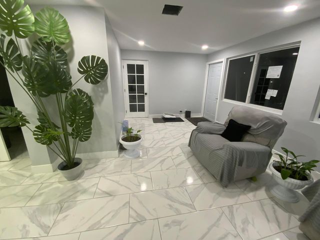 5730 E Fernley Drive E 12, West Palm Beach, FL 33415