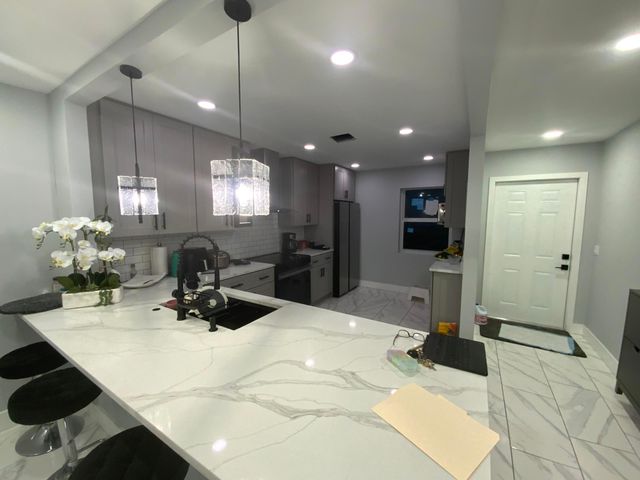 5730 E Fernley Drive E 12, West Palm Beach, FL 33415