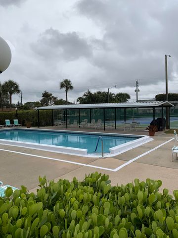 5730 E Fernley Drive E 12, West Palm Beach, FL 33415