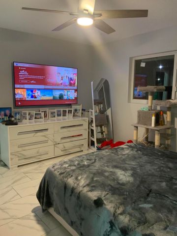 5730 E Fernley Drive E 12, West Palm Beach, FL 33415