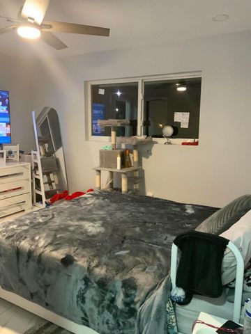 5730 E Fernley Drive E 12, West Palm Beach, FL 33415