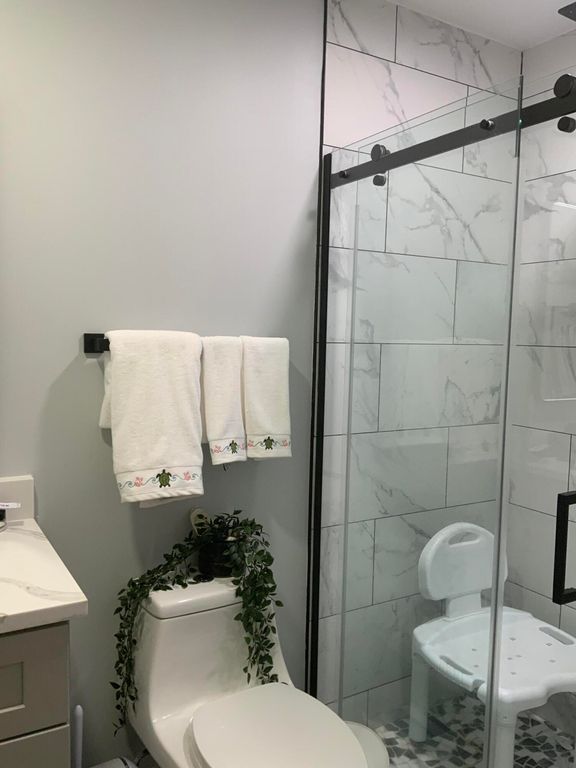 5730 E Fernley Drive E 12, West Palm Beach, FL 33415