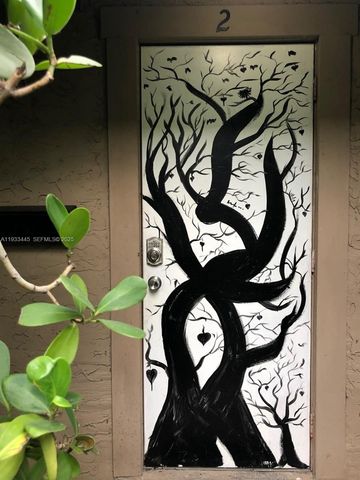 118 NW 24th St 2, Miami, FL 33127