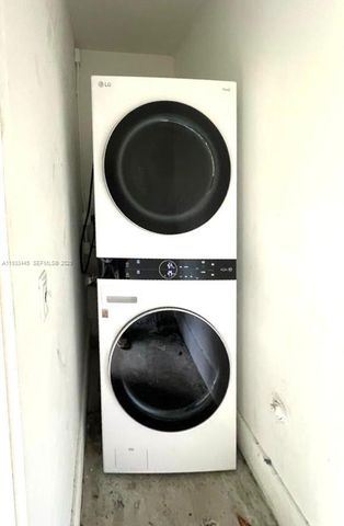 118 NW 24th St 2, Miami, FL 33127