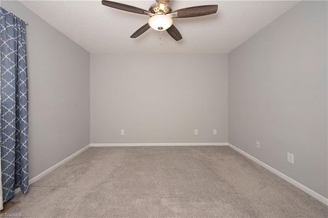 5314 Summit Heights Drive, Winston-salem, NC 27104