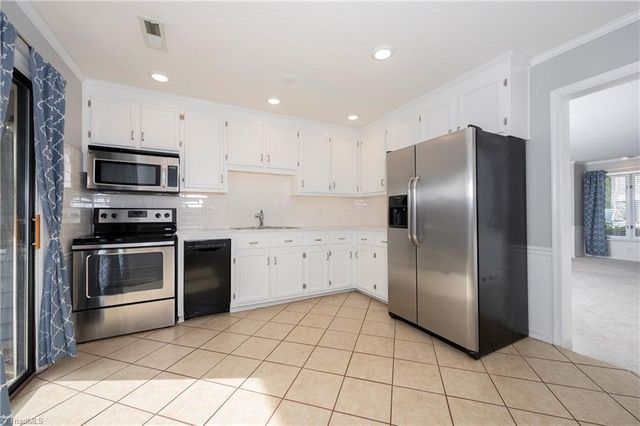 5314 Summit Heights Drive, Winston-salem, NC 27104