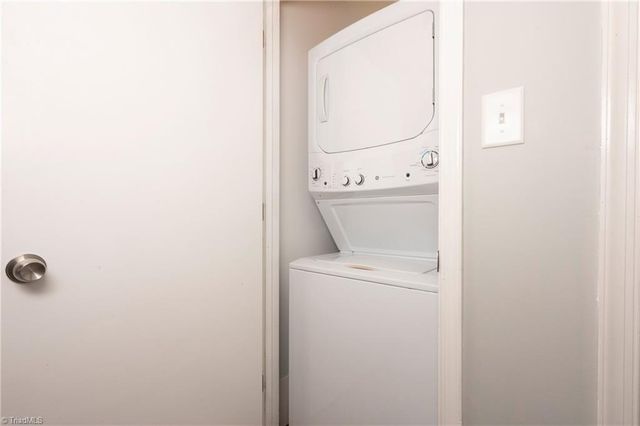 5314 Summit Heights Drive, Winston-salem, NC 27104