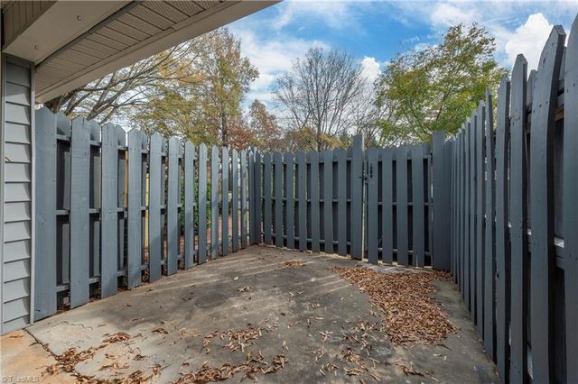 5314 Summit Heights Drive, Winston-salem, NC 27104