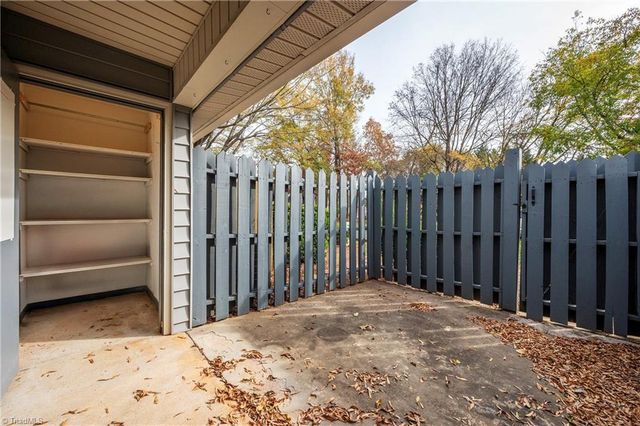 5314 Summit Heights Drive, Winston-salem, NC 27104