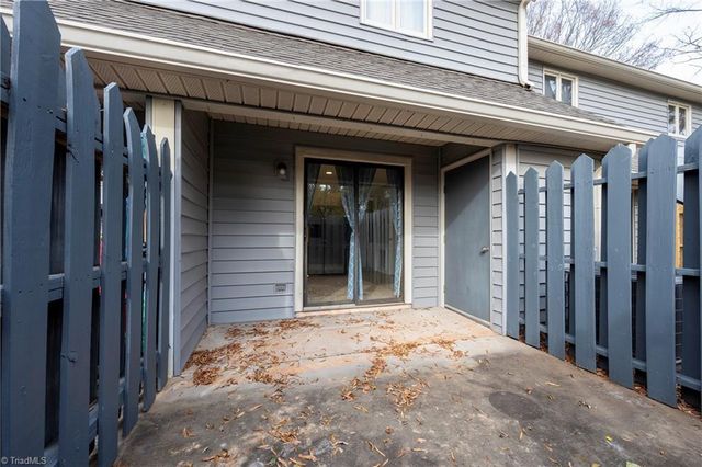 5314 Summit Heights Drive, Winston-salem, NC 27104