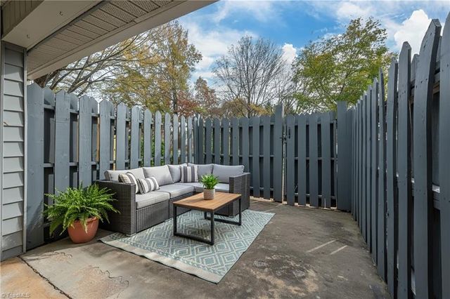 5314 Summit Heights Drive, Winston-salem, NC 27104