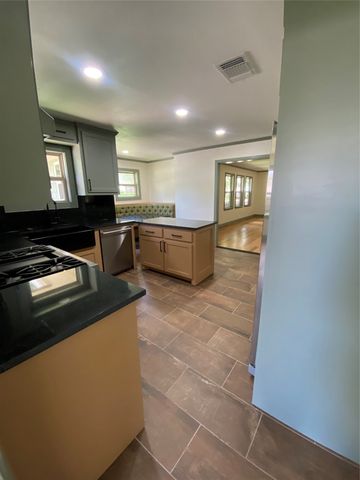 804 S Buffalo Street, Canton, TX 75103