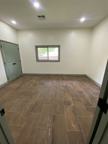 804 S Buffalo Street, Canton, TX 75103