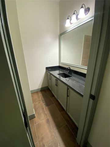 804 S Buffalo Street, Canton, TX 75103