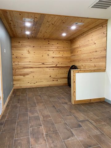 804 S Buffalo Street, Canton, TX 75103