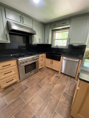 804 S Buffalo Street, Canton, TX 75103