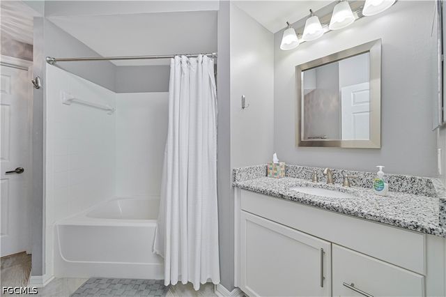 15655 Ocean Walk CIR 310, Fort Myers, FL 33908