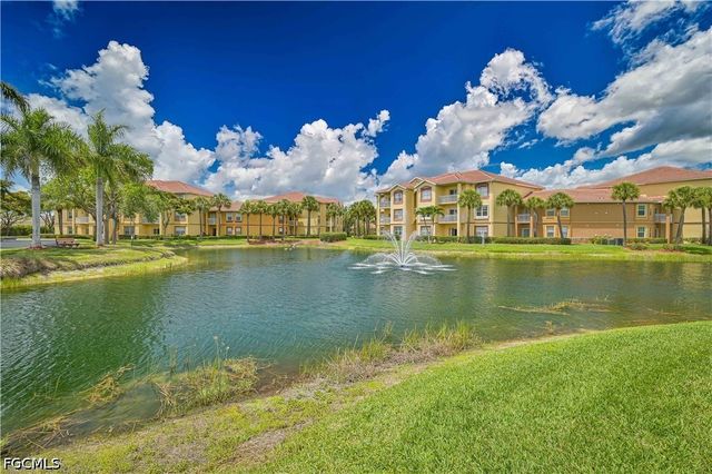 15655 Ocean Walk CIR 310, Fort Myers, FL 33908