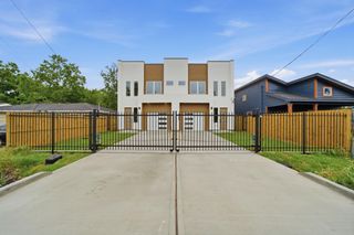 7827 Brandon Street A/B, Houston, TX 77051
