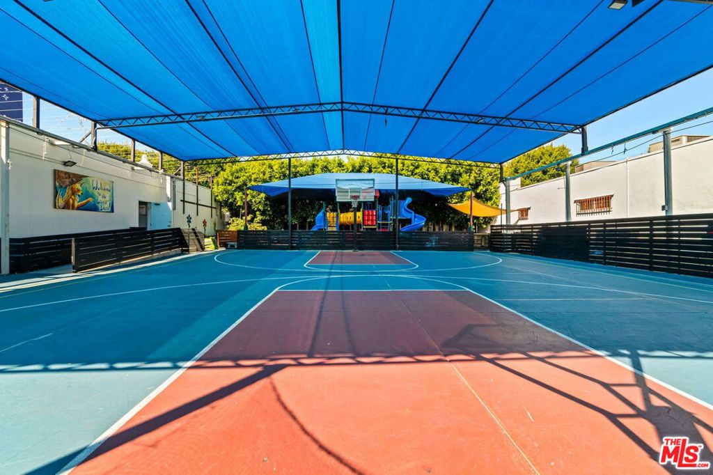 1044 S Robertson Boulevard, Los Angeles, CA 90035 — exterior