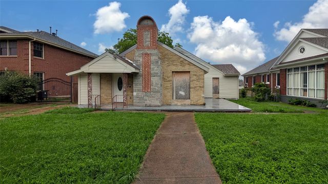 2718 South Boulevard, Dallas, TX 75215