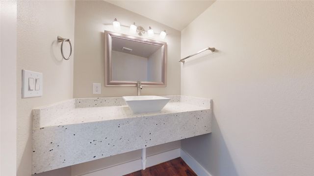 2718 South Boulevard, Dallas, TX 75215