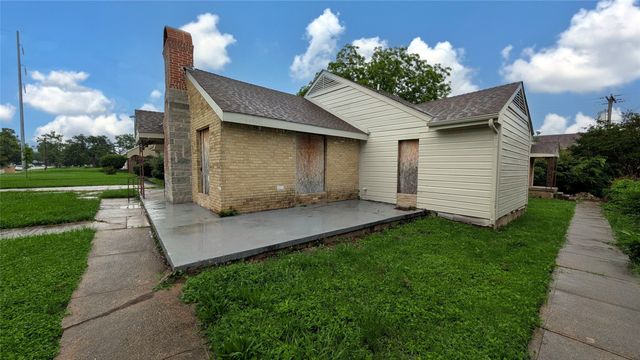 2718 South Boulevard, Dallas, TX 75215