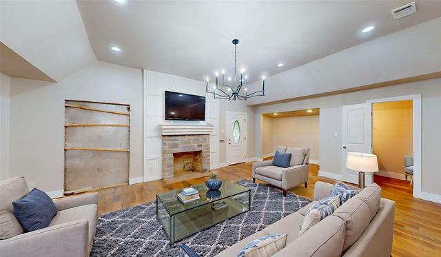 2718 South Boulevard, Dallas, TX 75215