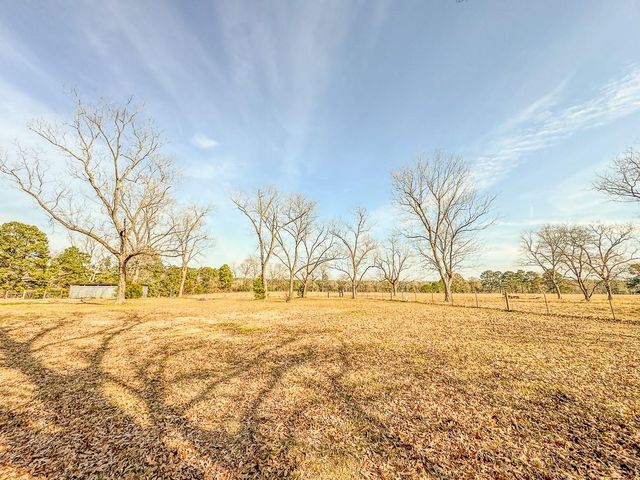 1 Fm 328, Huntington, TX 75949