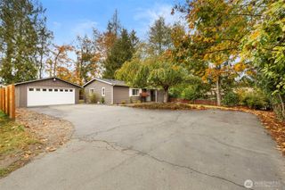 6717 E Polk Avenue, Port Orchard, WA 98366