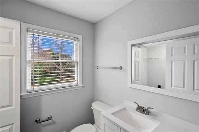 2037 Englewood Way, Snellville, GA 30078