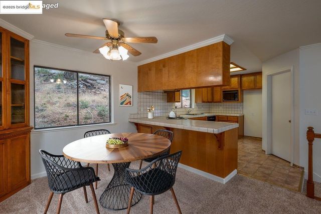 19160 Middle Camp Sugar Pine Rd, Twain Harte, CA 95383