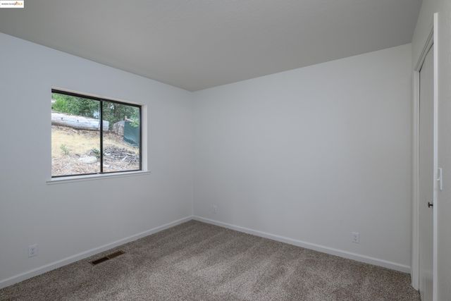 19160 Middle Camp Sugar Pine Rd, Twain Harte, CA 95383