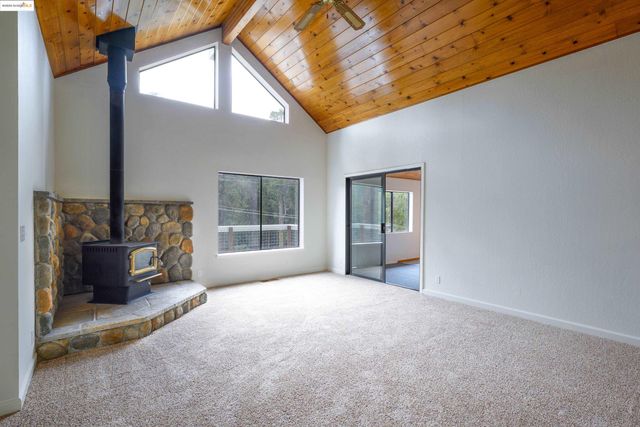 19160 Middle Camp Sugar Pine Rd, Twain Harte, CA 95383