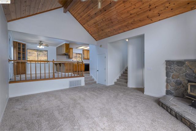 19160 Middle Camp Sugar Pine Rd, Twain Harte, CA 95383