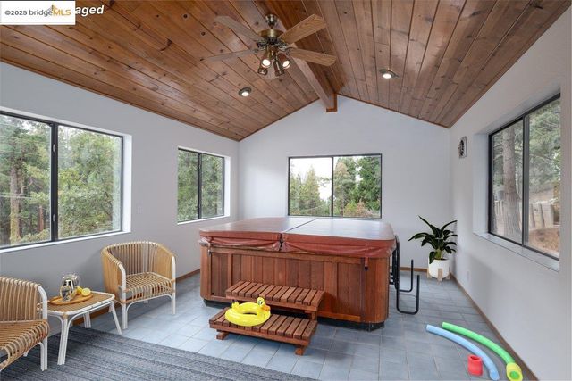 19160 Middle Camp Sugar Pine Rd, Twain Harte, CA 95383