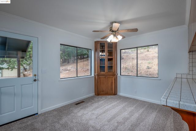 19160 Middle Camp Sugar Pine Rd, Twain Harte, CA 95383