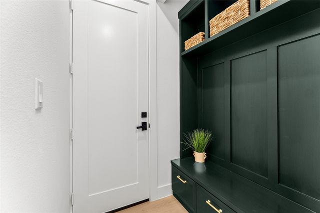 6911 Mohawk Drive, Dallas, TX 75235