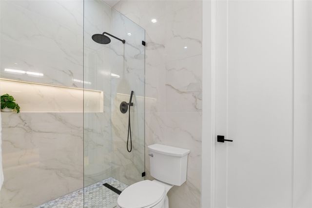 6911 Mohawk Drive, Dallas, TX 75235