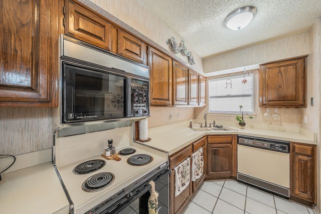 1300 Memory Lane 5221, Arlington, TX 76011