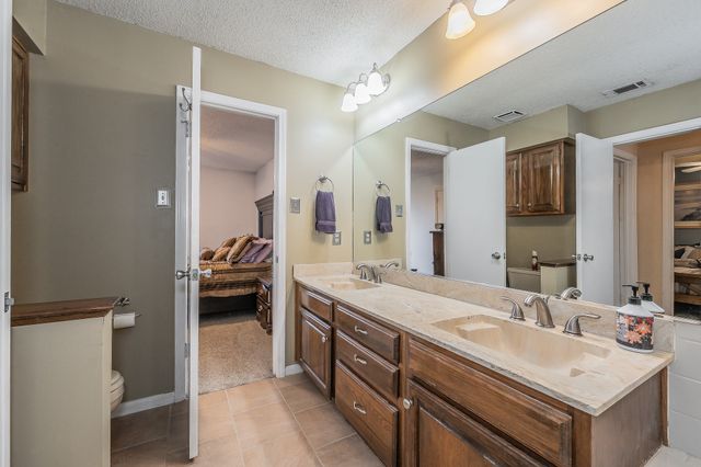1300 Memory Lane 5221, Arlington, TX 76011