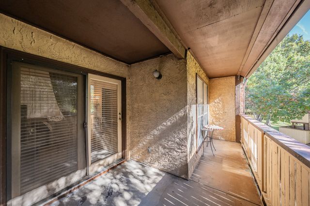 1300 Memory Lane 5221, Arlington, TX 76011