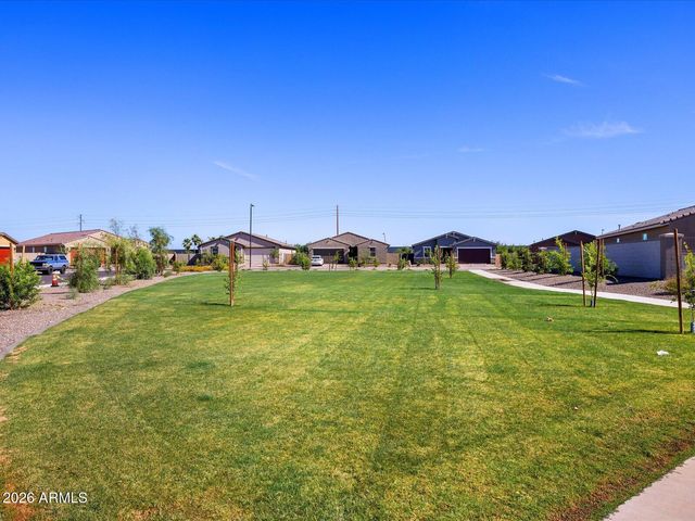 4437 W HUNTER Trail, San Tan Valley, AZ 85144