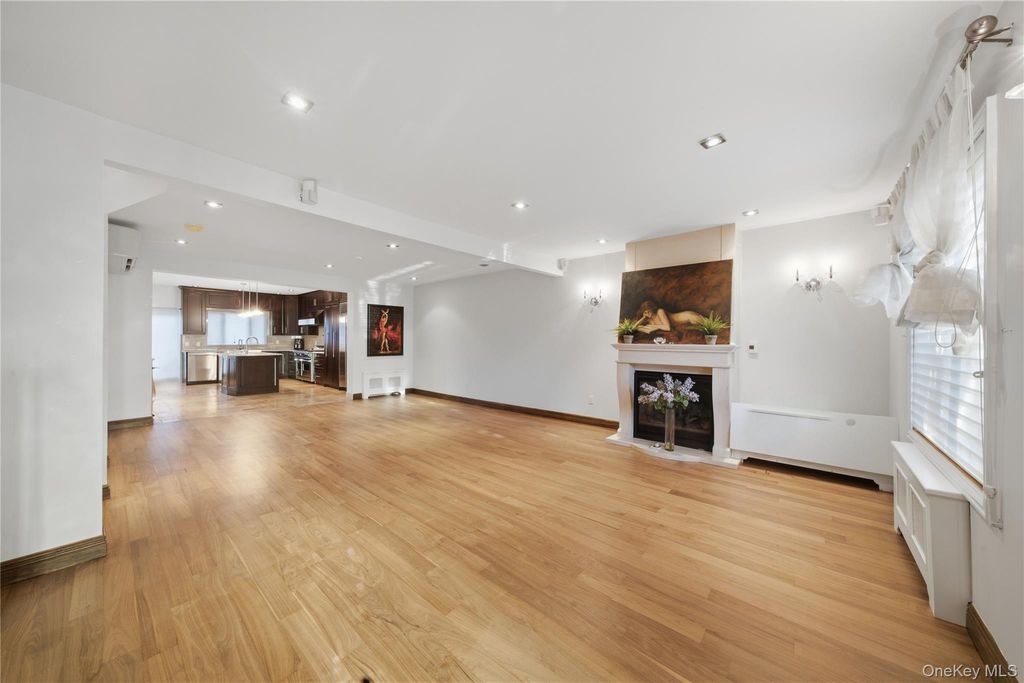 60-39 69th Lane, Maspeth, NY 11378 — photo 3