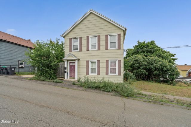 6 Hill Street, Waterford, NY 12188
