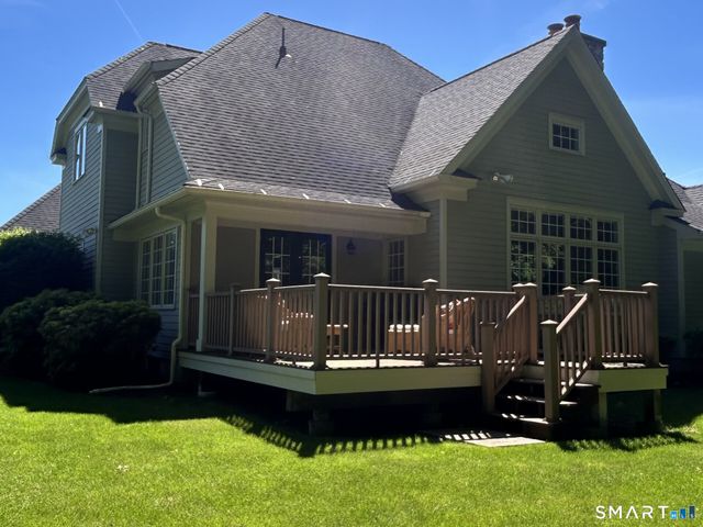 38 Avalon Drive, Middlebury, CT 06762