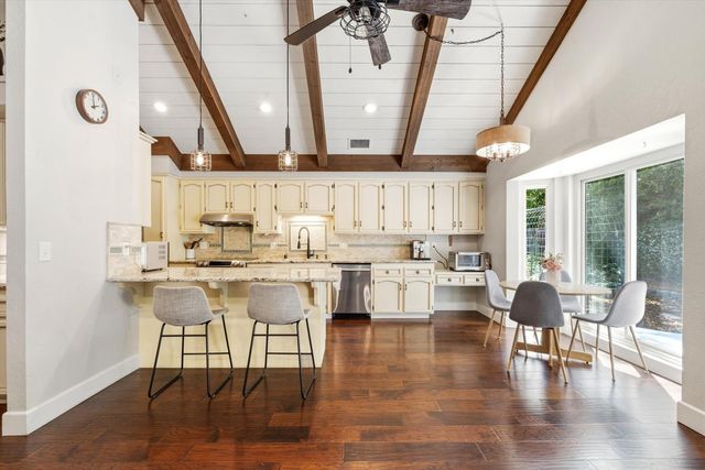 7433 Walnut Rd, Fair Oaks, CA 95628