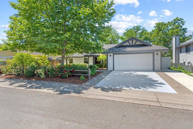 7433 Walnut Rd, Fair Oaks, CA 95628