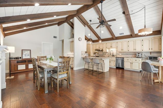 7433 Walnut Rd, Fair Oaks, CA 95628